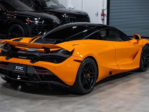 Used 2018 McLaren 720S Performance image 6