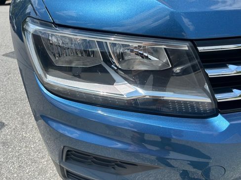 Used 2019 Volkswagen Tiguan SE w/ Panoramic Sunroof Package AWD/4WD image 24