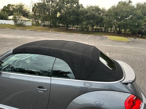 Used 2014 Volkswagen Beetle 1.8T image 9