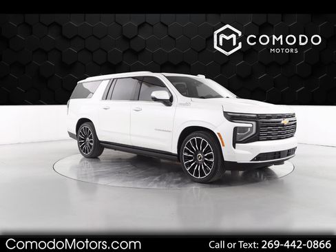 Used 2025 Chevrolet Suburban High Country image 1