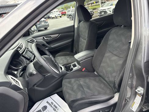 Used 2014 Nissan Rogue SV w/ SV Premium Package FWD image 12