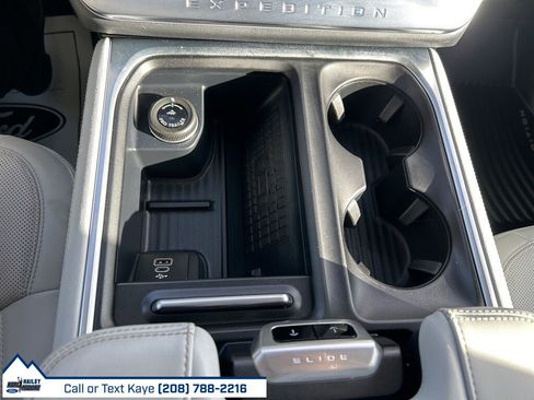 Used 2025 Ford Expedition Max Platinum w/ Driver's Package image 37