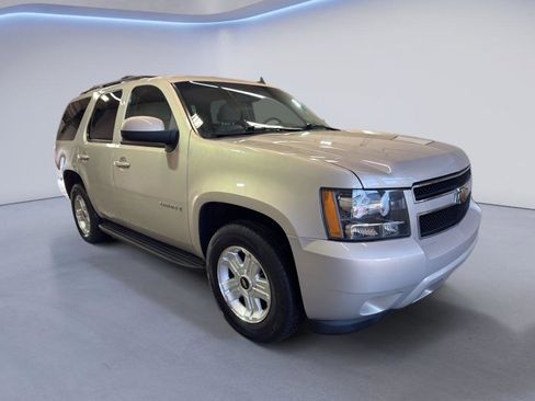 Used 2009 Chevrolet Tahoe LT w/ Convenience Package image 1