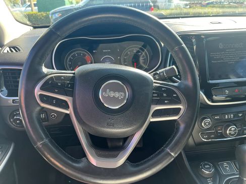 Used 2019 Jeep Cherokee Limited w/ Trailer Tow Group image 20