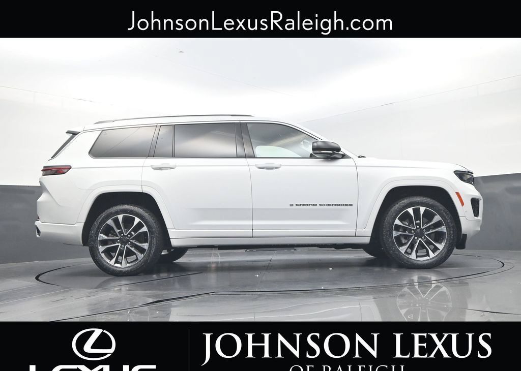 Used 2021 Jeep Grand Cherokee L Overland AWD/4WD image 18