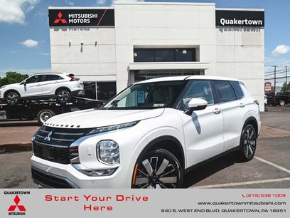 New 2025 Mitsubishi Outlander SE