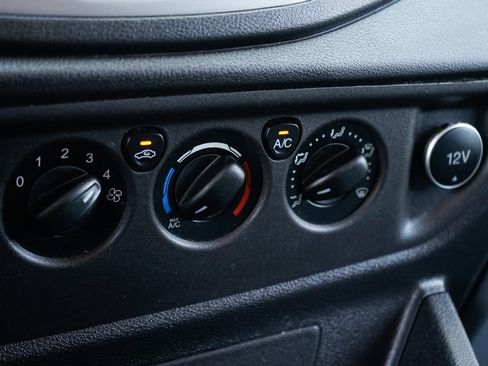 Used 2019 Ford Transit 350 XLT image 33