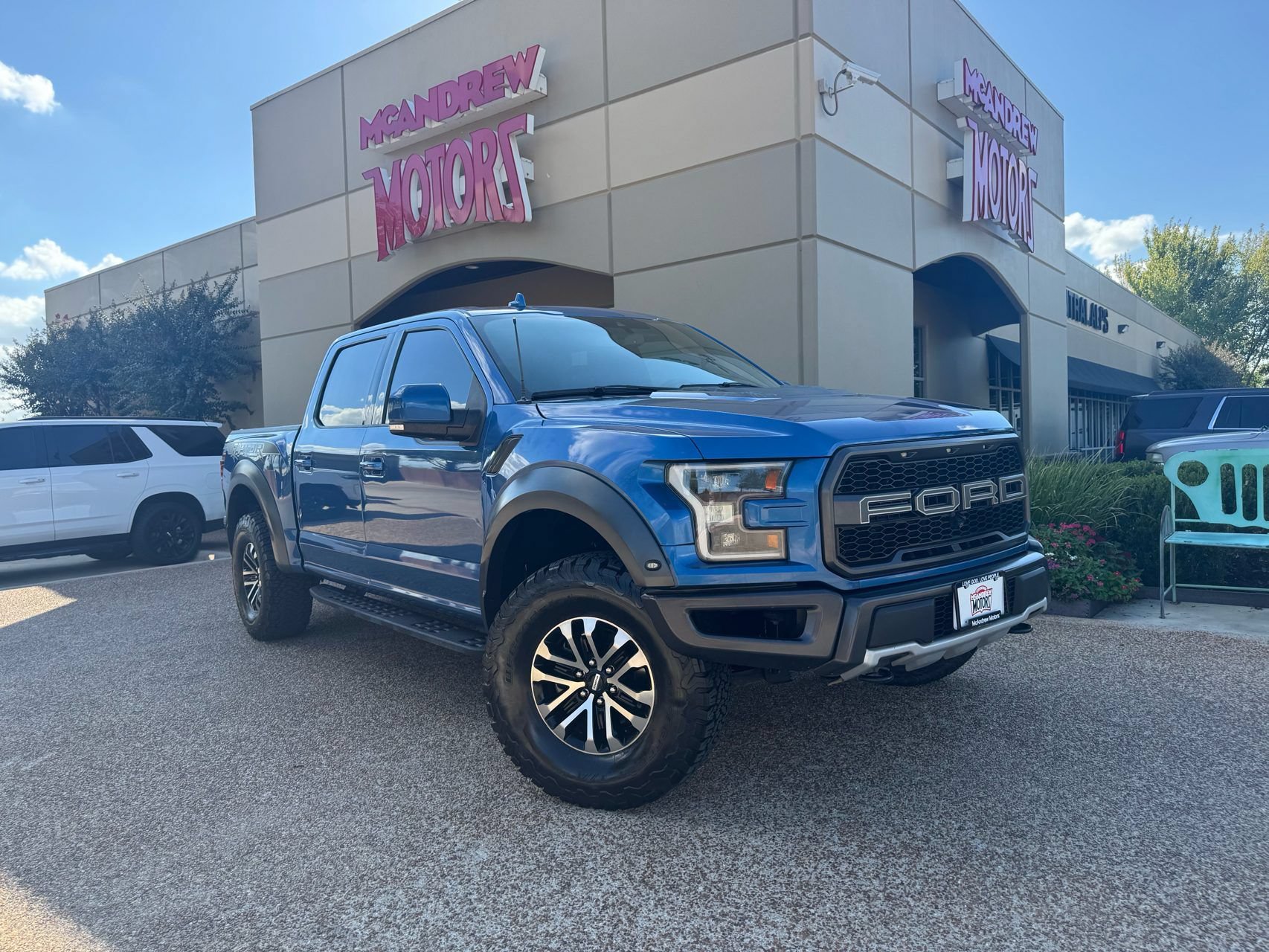 Used 2020 Ford F150 Raptor w/ Equipment Group 802A Luxury AWD/4WD image 1
