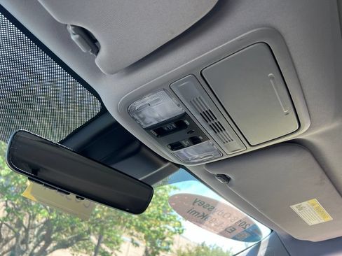 Used 2018 Honda Odyssey EX-L image 24