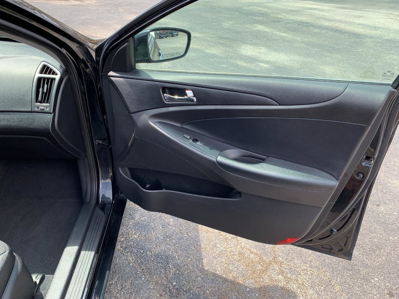 Used 2012 Hyundai Sonata SE FWD image 27