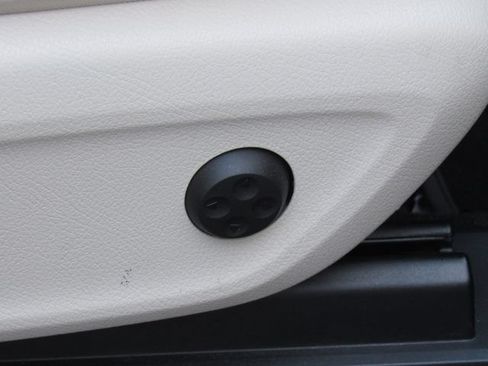 Used 2022 Mercedes-Benz GLE 350 4MATIC image 19