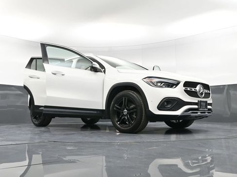 Used 2022 Mercedes-Benz GLA 250 4MATIC image 39