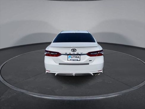 Certified 2022 Toyota Camry SE w/ Convenience Package image 7
