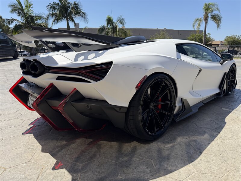 Used 2026 Lamborghini Revuelto AWD/4WD image 6