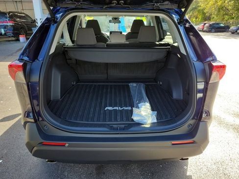 Used 2025 Toyota RAV4 XLE image 13