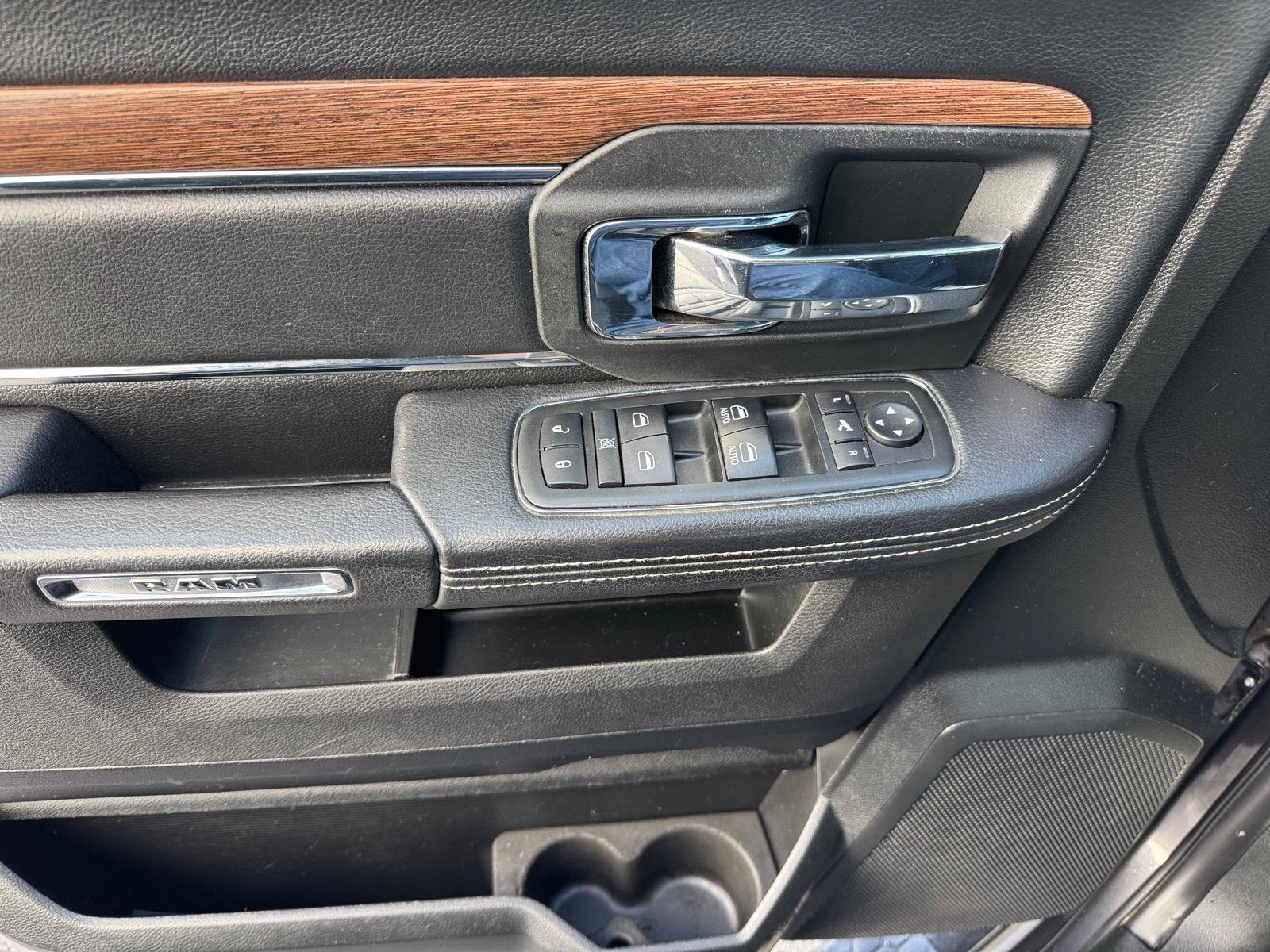 Used 2017 RAM 1500 Laramie w/ Convenience Group AWD/4WD image 15