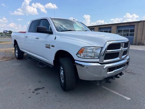 Used 2017 RAM 2500 SLT AWD/4WD image 3