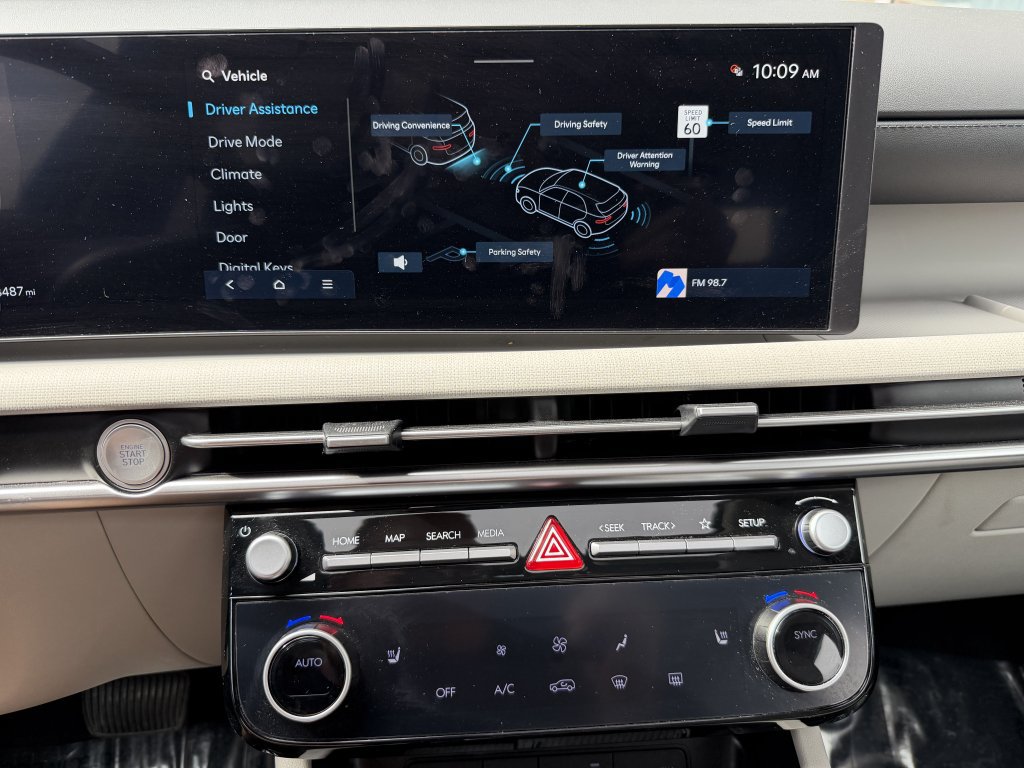 Used 2025 Hyundai Tucson SEL FWD image 22