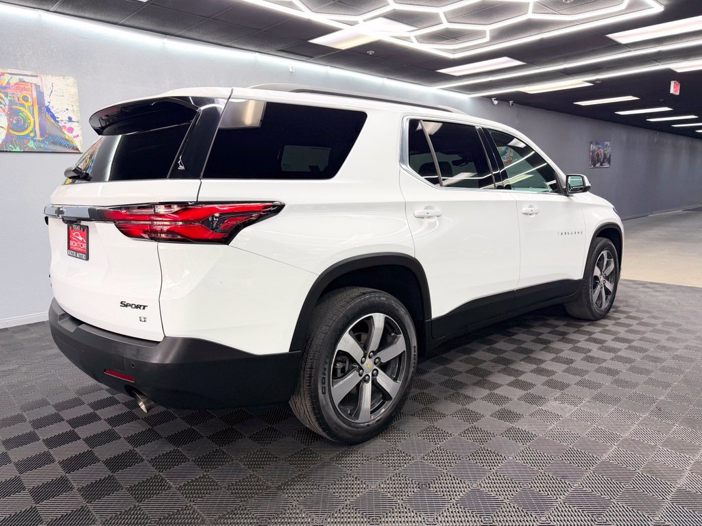 Used 2022 Chevrolet Traverse LT w/ LT Premium Package FWD image 15