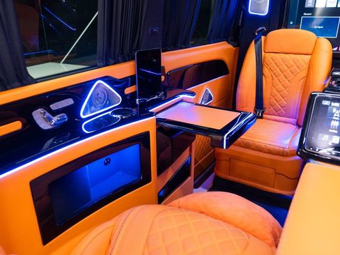 Used 2023 Mercedes-Benz Metris Passenger image 44