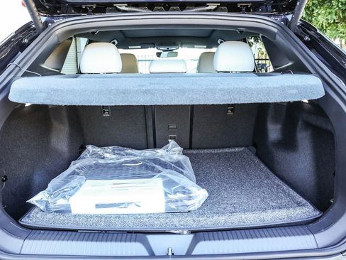 New 2026 Volkswagen ID.4 Pro S image 18