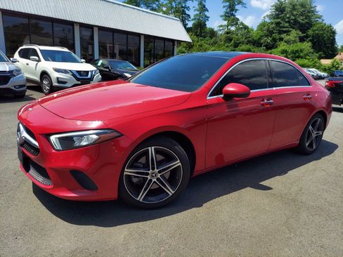 Used 2019 Mercedes-Benz A 220 4MATIC image 1