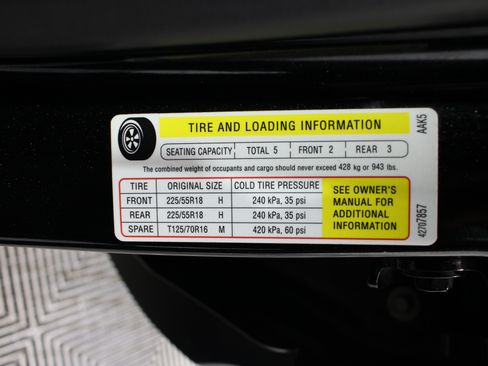 Used 2023 Chevrolet TrailBlazer LT w/ Convenience Package AWD/4WD image 37
