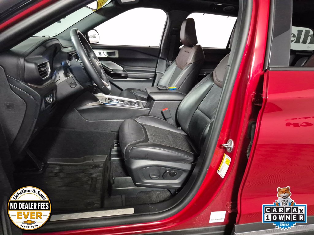 Used 2023 Ford Explorer Platinum w/ Technology Package AWD/4WD image 9