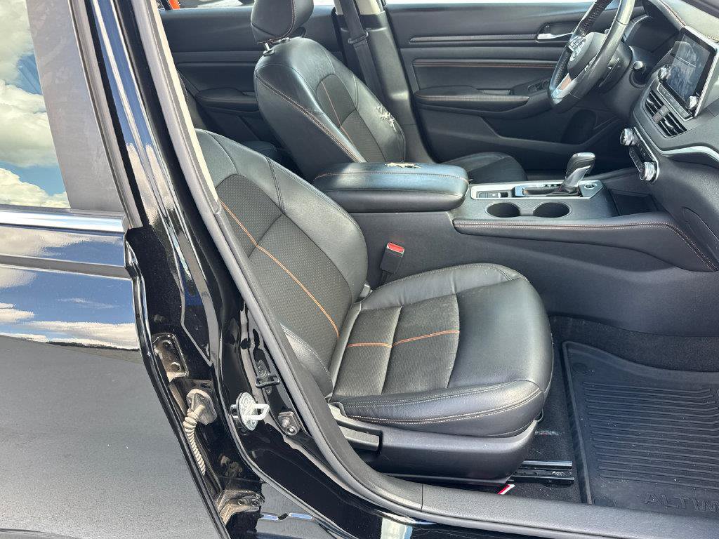 Used 2021 Nissan Altima 2.5 SR AWD/4WD image 13