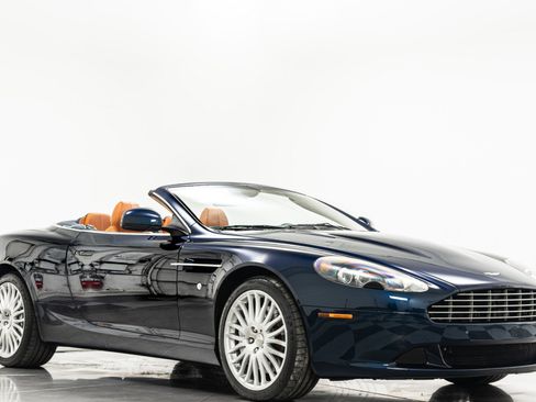 Used 2011 Aston Martin DB9 Volante RWD image 39