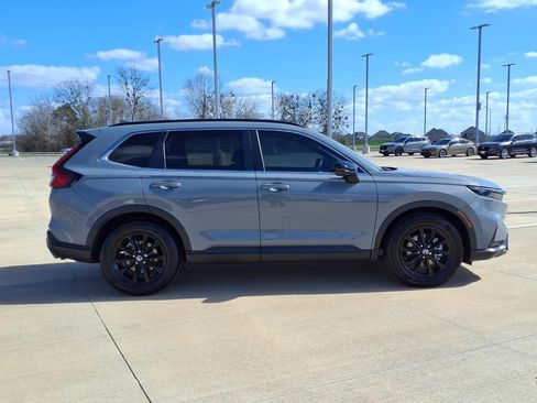 Used 2025 Honda CR-V Sport image 8