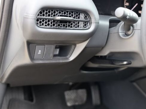 New 2027 Honda HR-V LX image 16