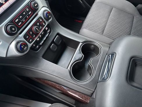 Used 2016 GMC Yukon SLE w/ HD Trailering Package image 27
