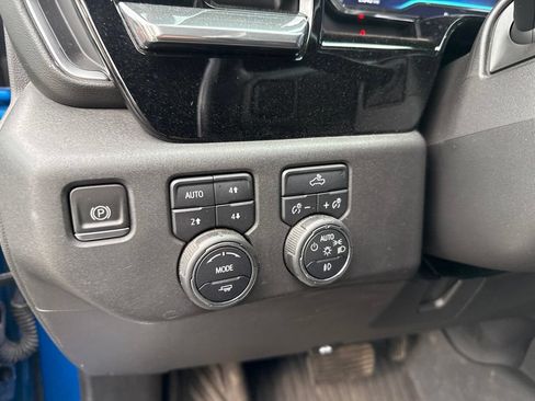 Used 2022 Chevrolet Silverado 1500 LT Trail Boss w/ Protection Package AWD/4WD image 27
