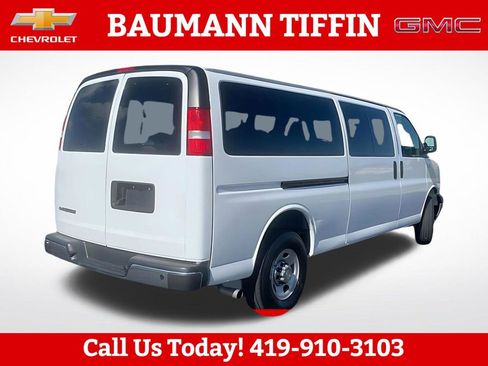 Used 2024 Chevrolet Express 3500 LT w/ LT Preferred Equipment Group RWD image 5