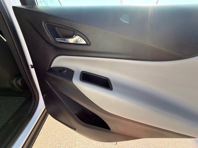 Used 2023 Chevrolet Equinox LS FWD image 25