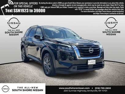 Used 2025 Nissan Pathfinder SV
