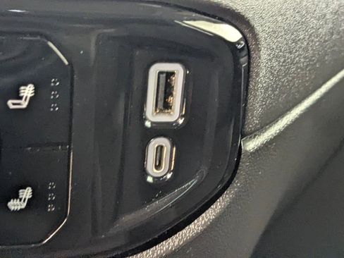 Used 2023 Chevrolet Silverado 1500 RST image 27