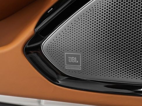 Certified 2024 Ferrari Roma Base image 60