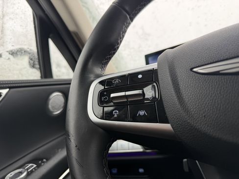 Used 2025 Genesis GV80 2.5T Standard image 13