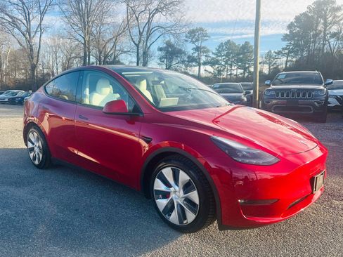 Used 2021 Tesla Model Y Performance image 6