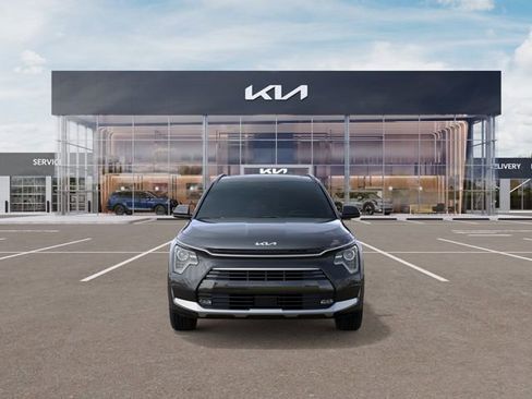 New 2025 Kia Niro EX Touring FWD image 2