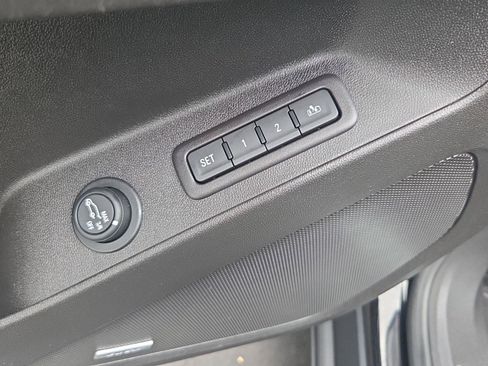 Used 2019 Chevrolet Equinox Premier AWD/4WD image 11