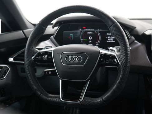 Used 2023 Audi e-tron GT Premium Plus w/ Performance Package image 18