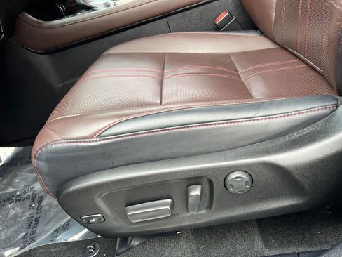 Used 2019 Lexus RX 450h AWD w/ Luxury Package image 15