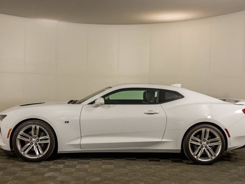 Used 2016 Chevrolet Camaro SS RWD image 27