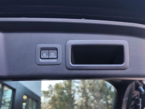 Certified 2025 MAZDA CX-30 AWD 2.5 S w/ Premium Package image 9