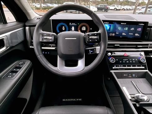 Used 2024 Hyundai Santa Fe SEL image 5