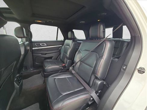 Used 2016 Ford Explorer Sport w/ Equipment Group 401A AWD/4WD image 17