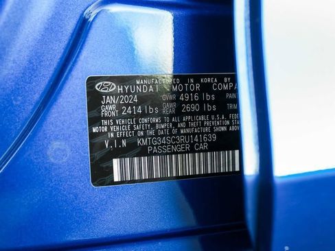 Used 2024 Genesis G70 2.5T w/ Sport Prestige Package image 28